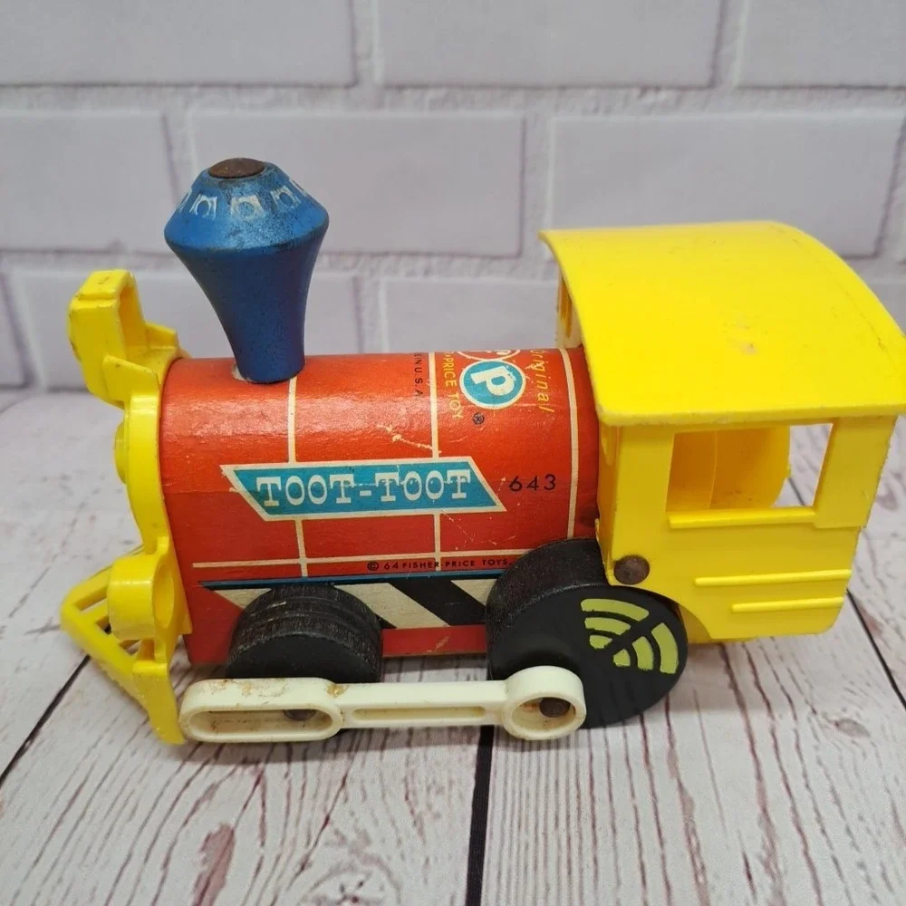 VTG Fisher Price Toot Toot Train 1964, Lot Of 3